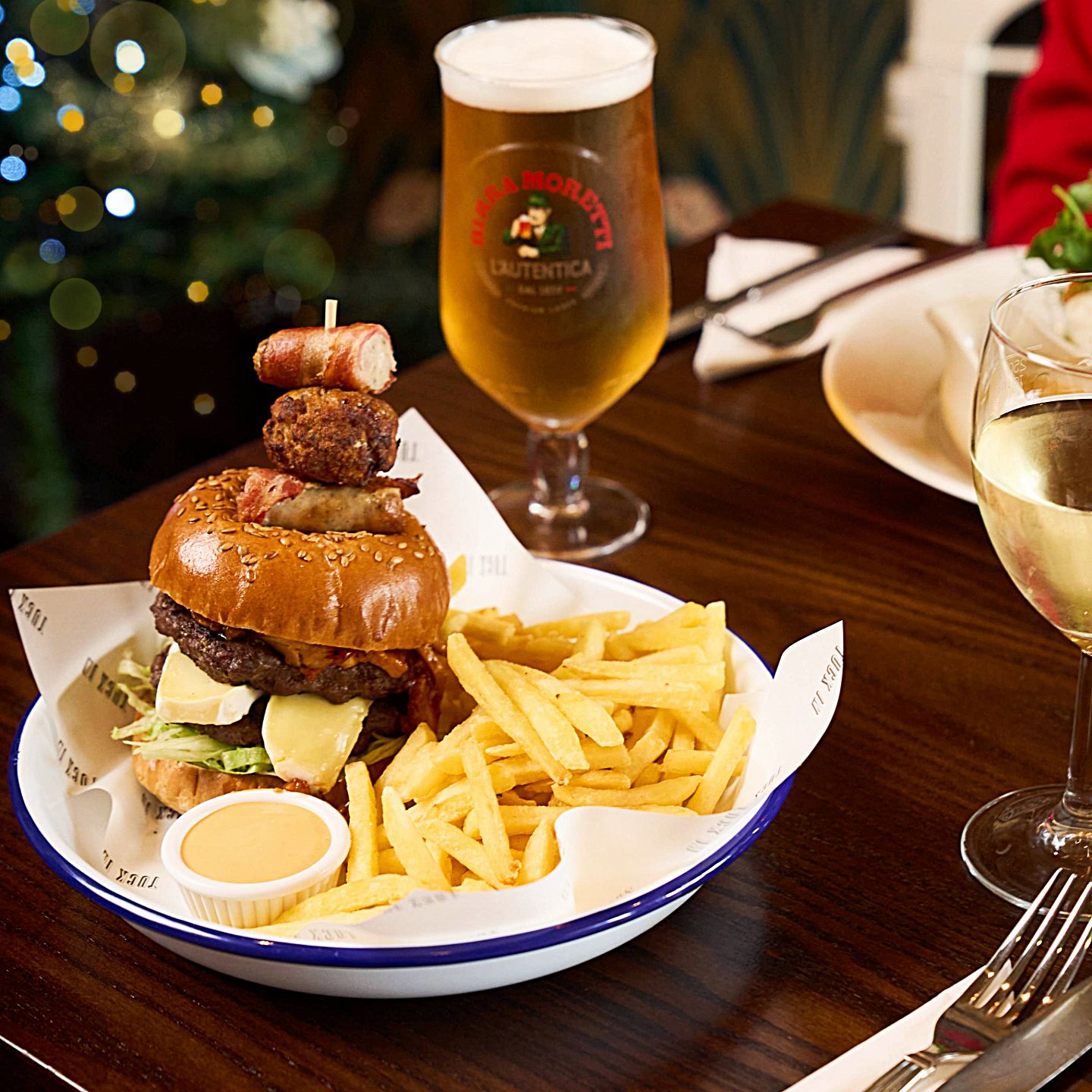 Festive Lunch & Dinner at The Kingfisher Oldham in Saddleworth